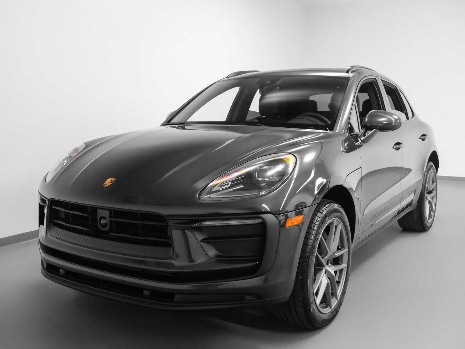 2025 Porsche Macan Macan