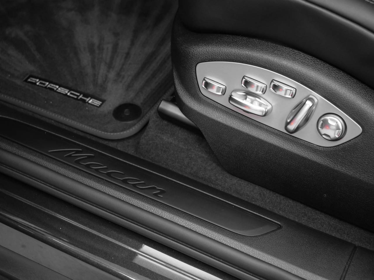 2025 Porsche Macan Macan