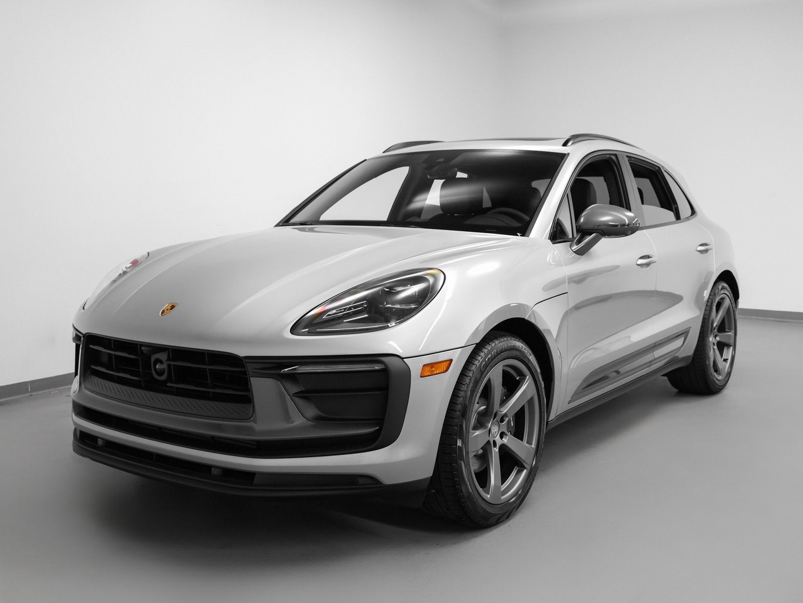 2025 Porsche Macan Macan T