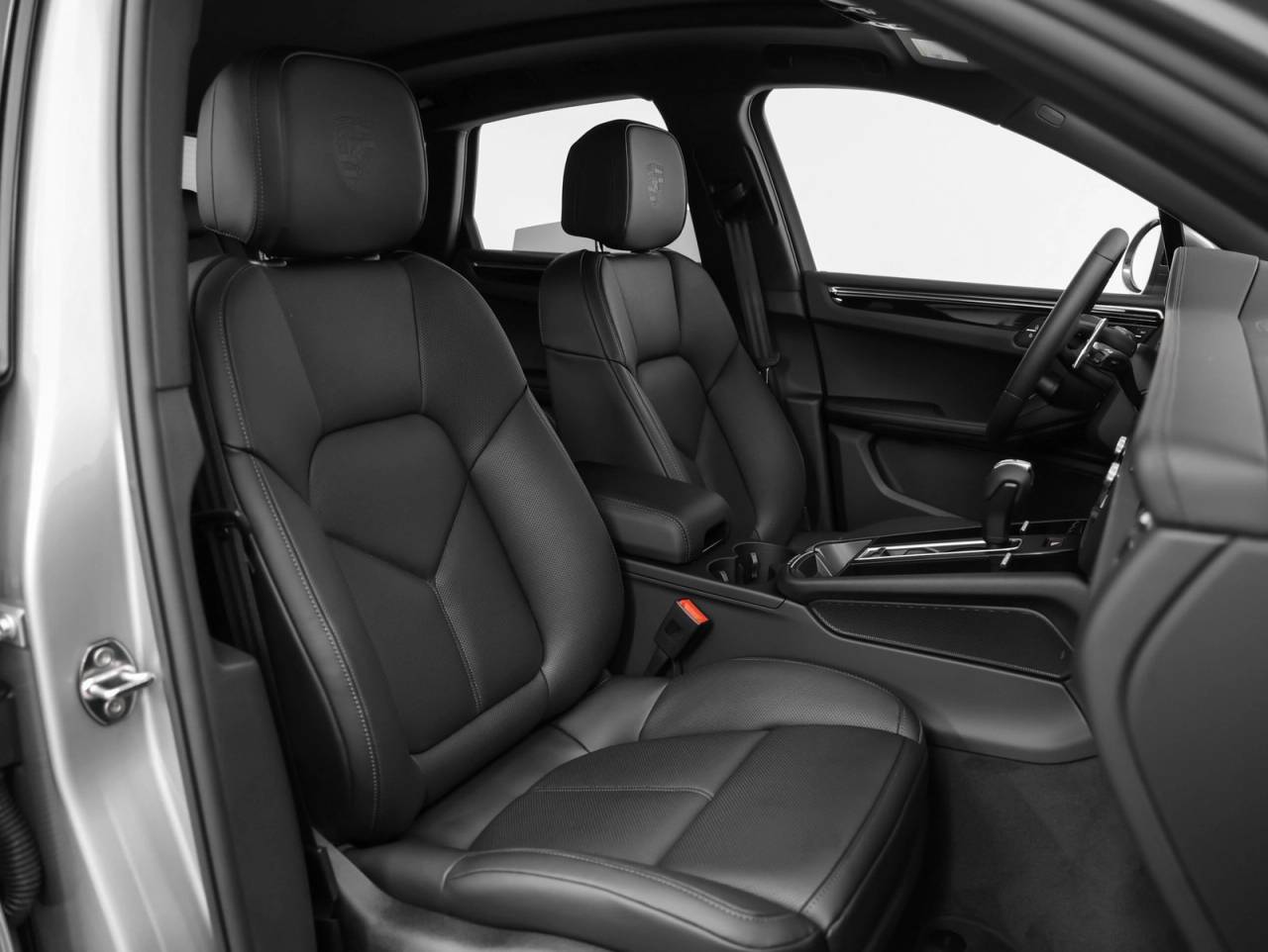 2025 Porsche Macan Macan T