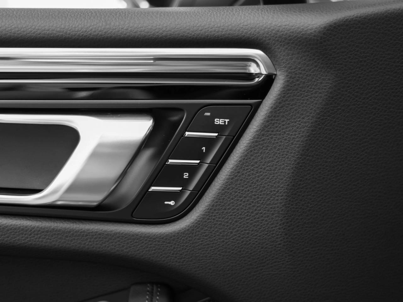 2025 Porsche Macan Macan T