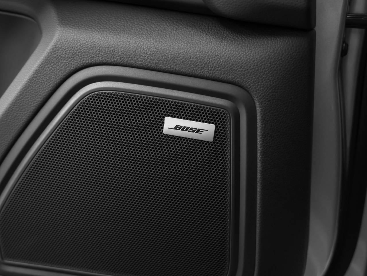 2025 Porsche Macan Macan T