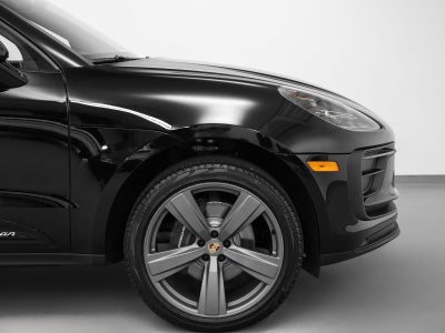 2025 Porsche Macan Macan