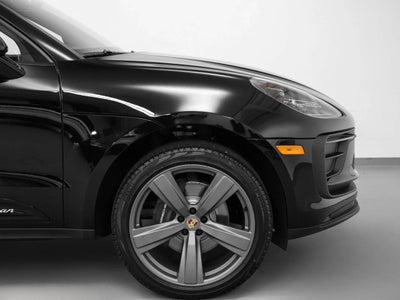 2025 Porsche Macan Macan