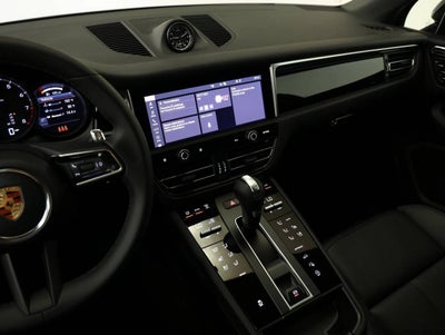 2025 Porsche Macan Macan