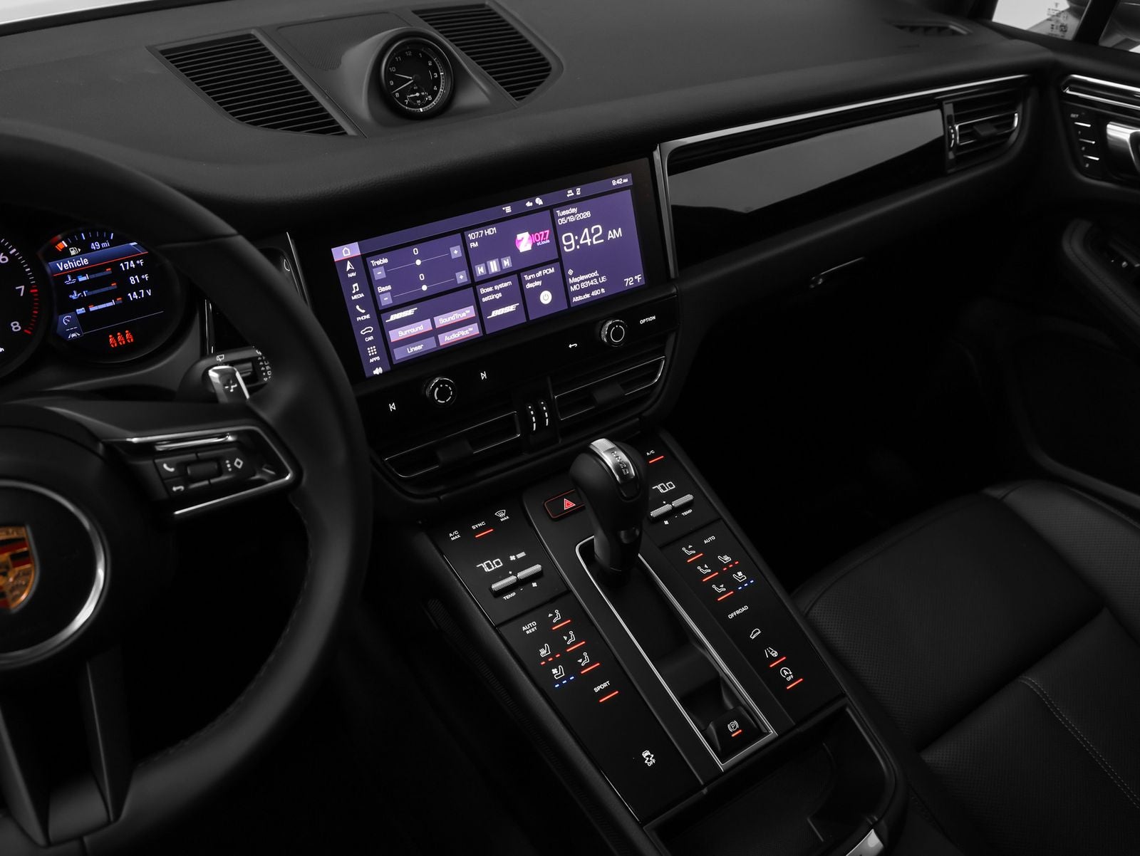 2026 Porsche Macan Base