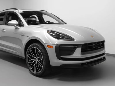 2026 Porsche Macan Macan