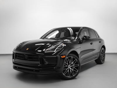 2023 Porsche Macan Base