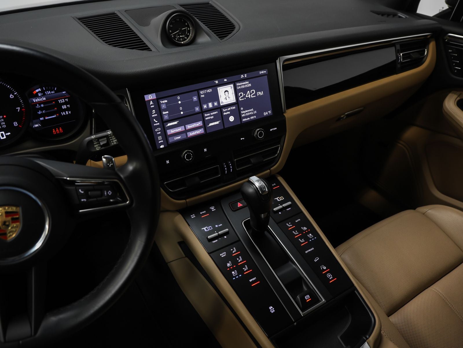 2023 Porsche Macan Base
