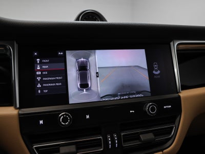 2023 Porsche Macan Base