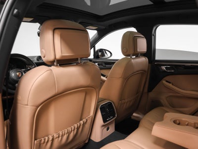 2023 Porsche Macan Base