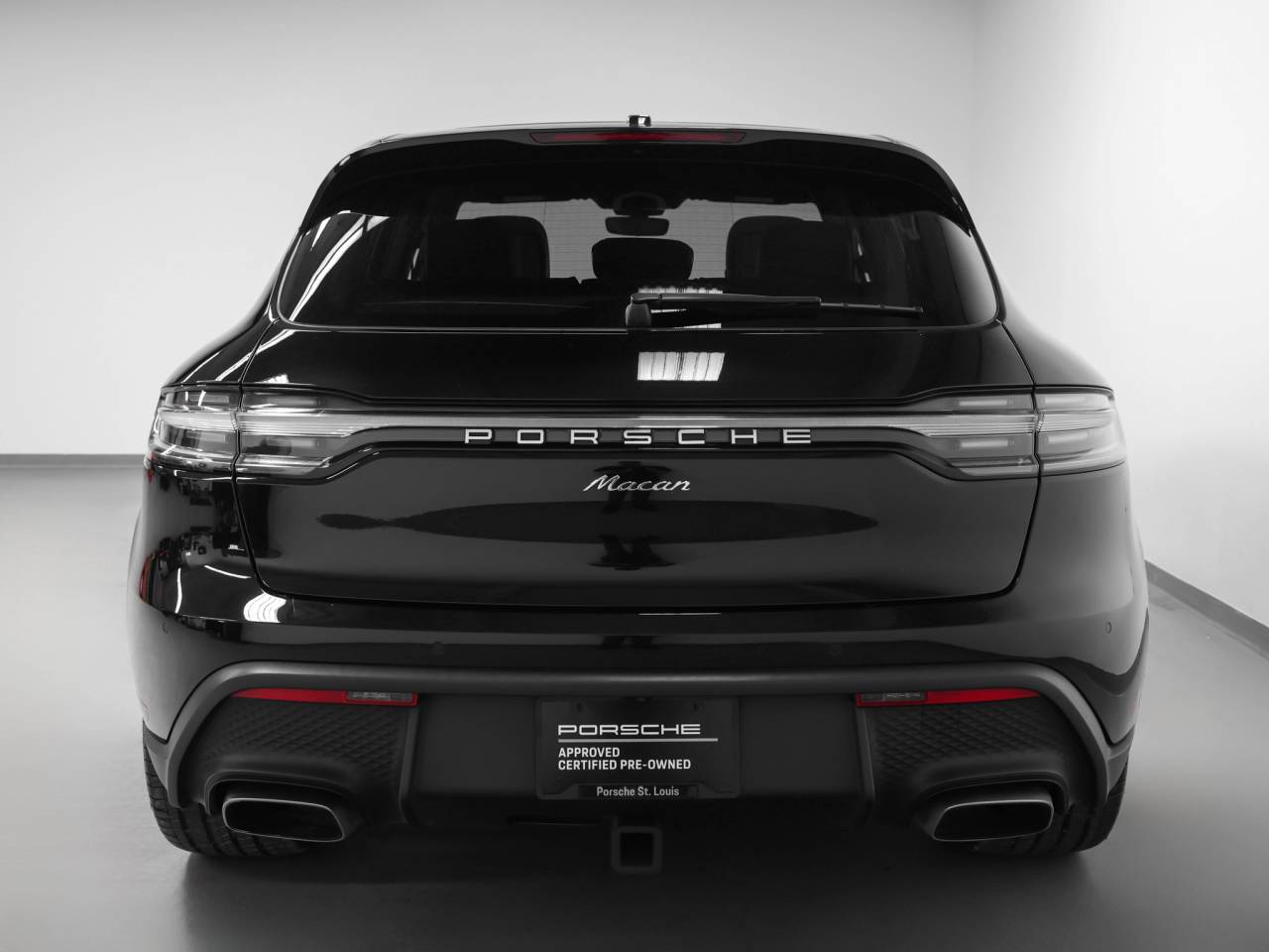 2023 Porsche Macan Base