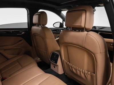 2023 Porsche Macan Base