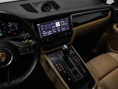 2023 Porsche Macan Base