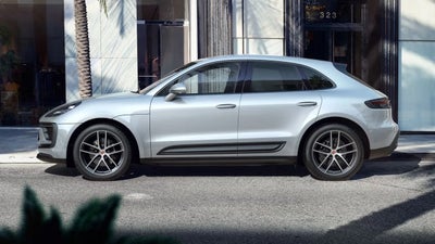 2025 Porsche Macan Base