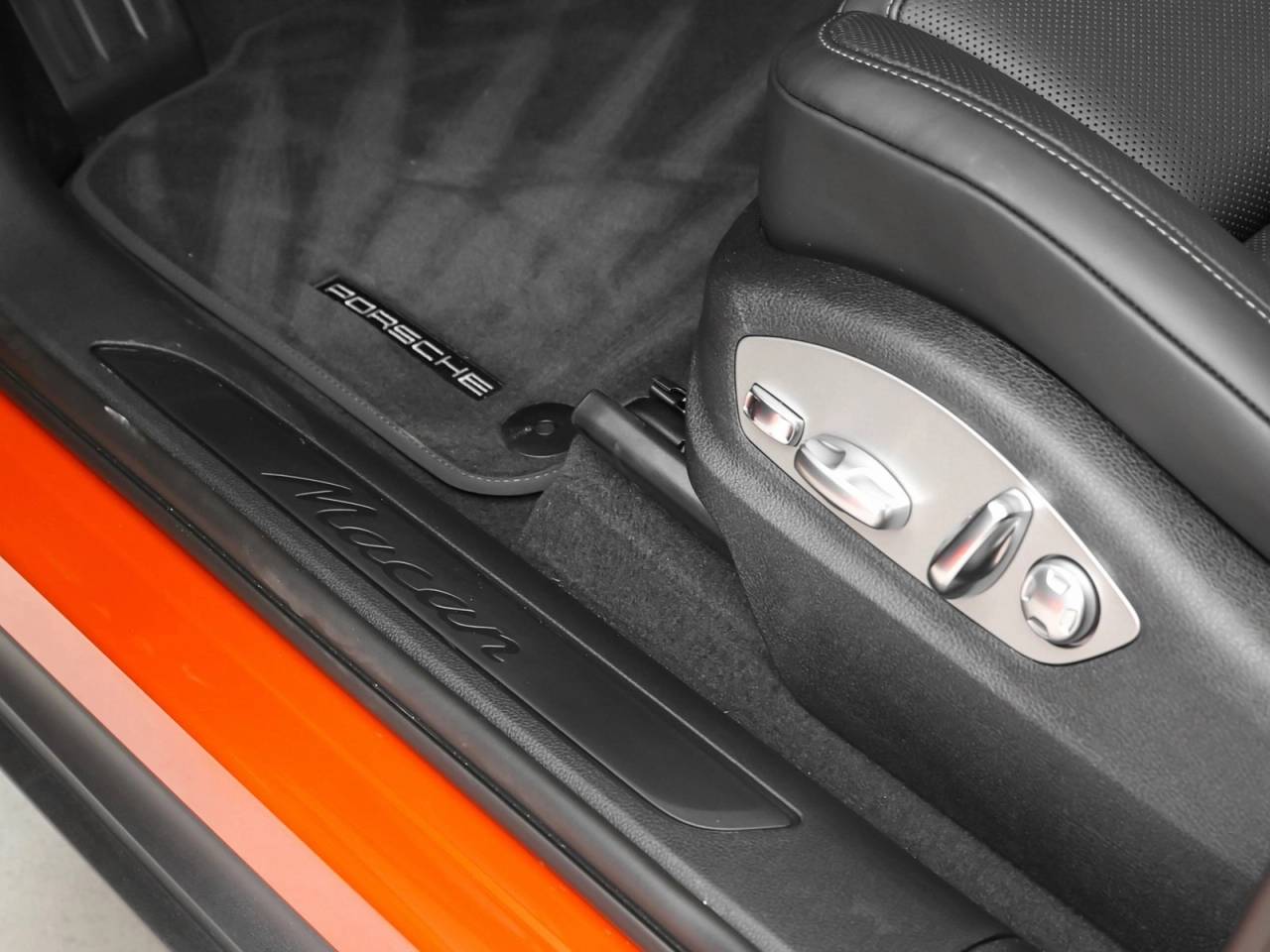 2025 Porsche Macan Macan