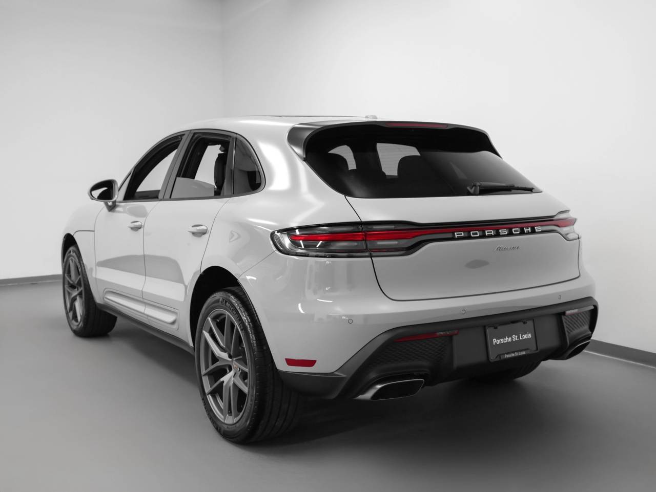 2026 Porsche Macan Macan