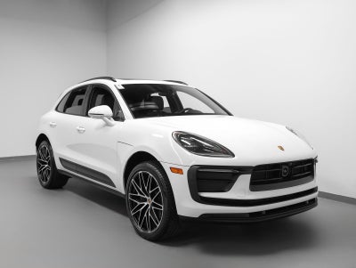 2026 Porsche Macan Macan