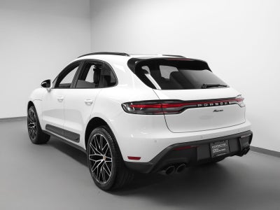 2026 Porsche Macan Macan