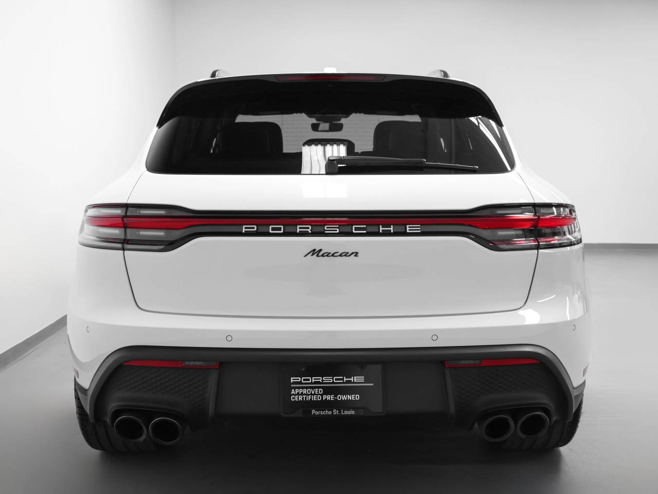 2026 Porsche Macan Base