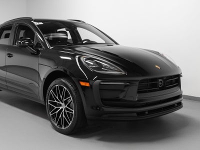 2026 Porsche Macan Macan
