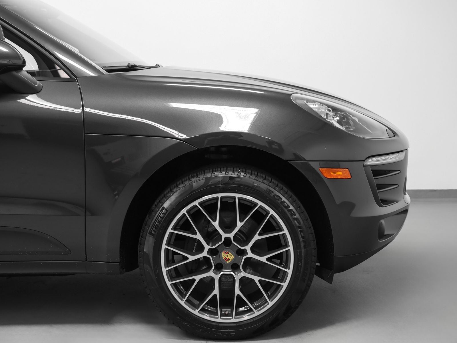 2017 Porsche Macan Macan
