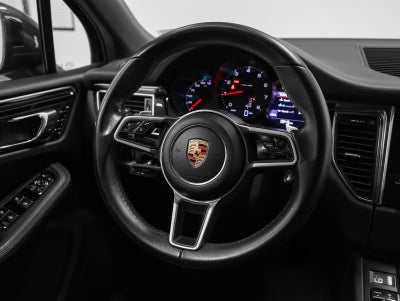 2017 Porsche Macan Macan