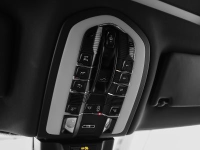 2017 Porsche Macan Macan