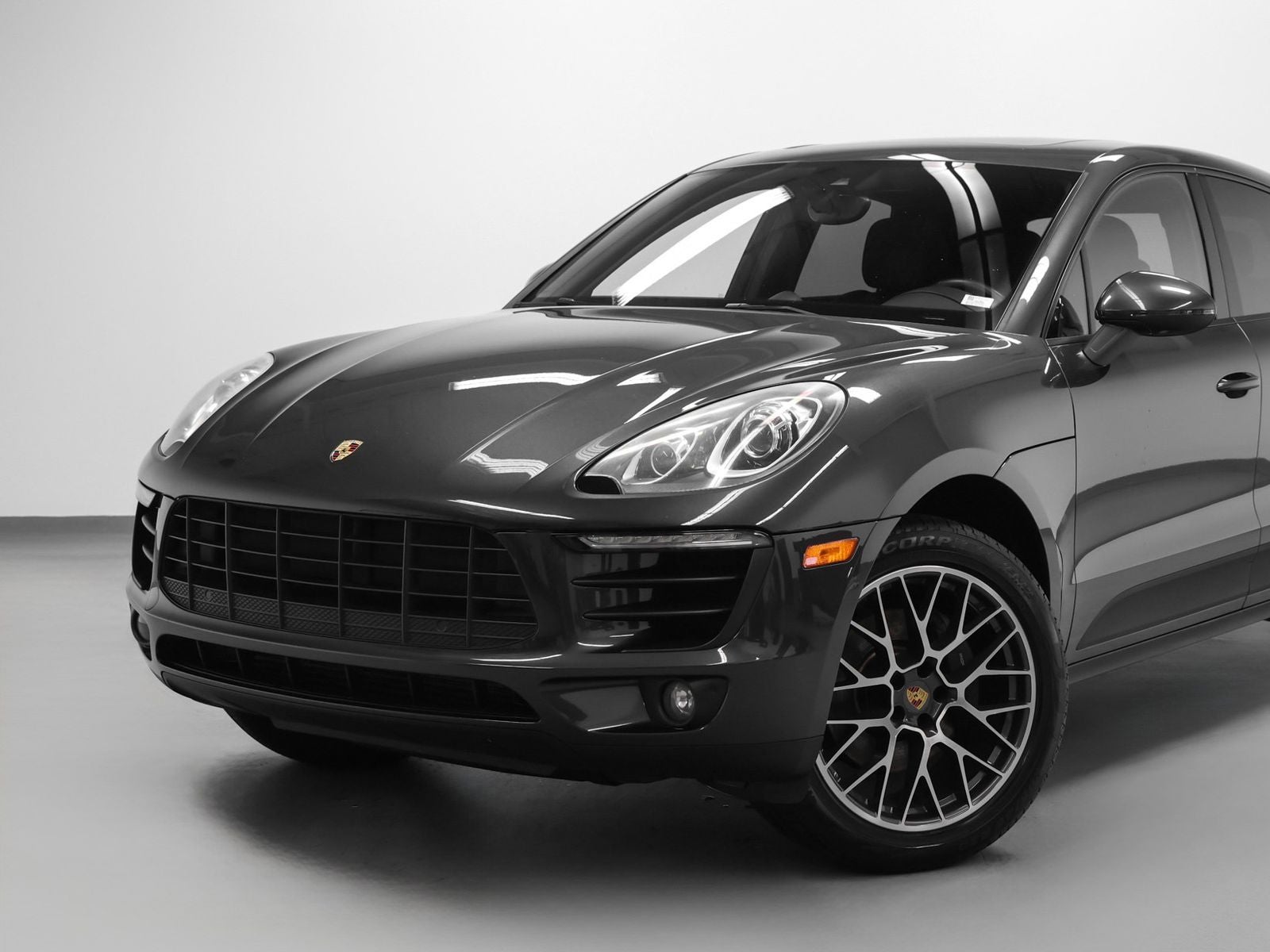 2017 Porsche Macan Macan