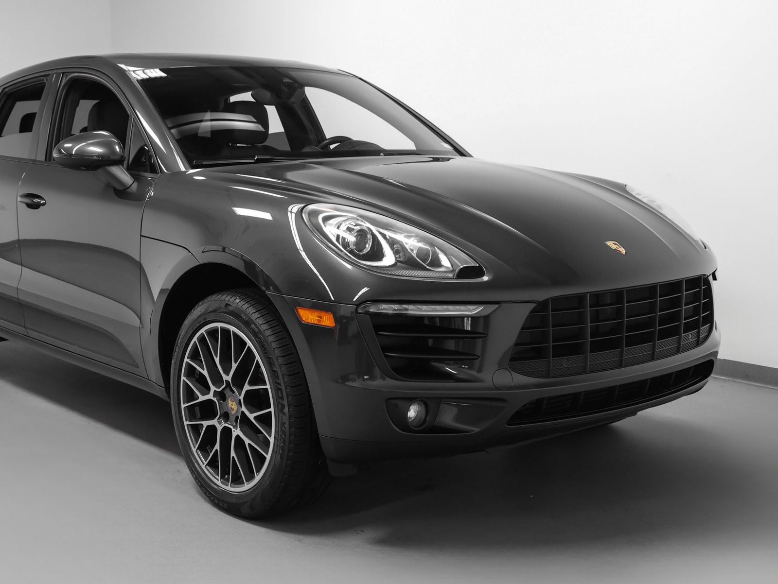 2017 Porsche Macan Macan
