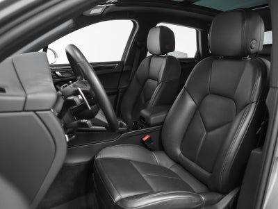 2022 Porsche Macan Macan