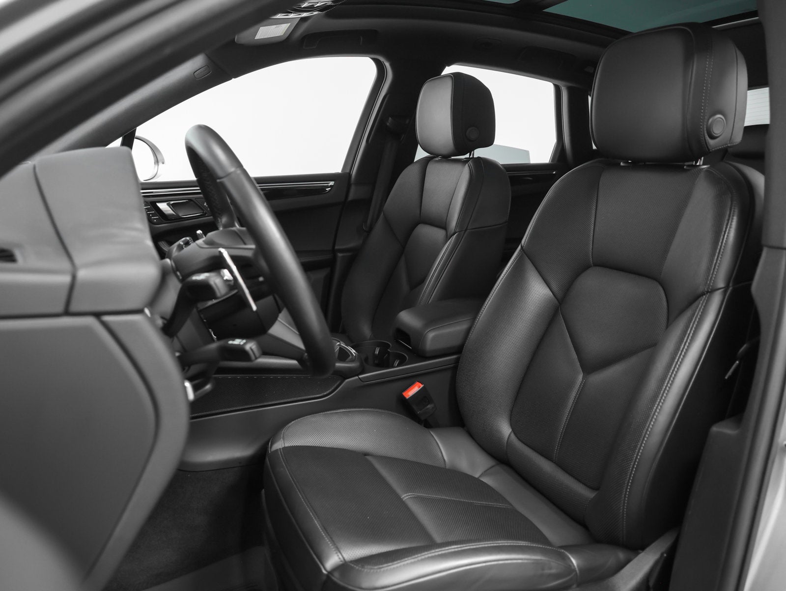 2022 Porsche Macan Macan