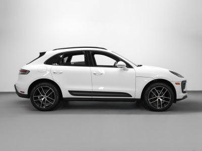 2024 Porsche Macan Macan (MY24)