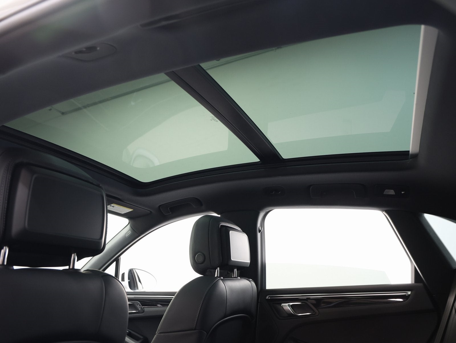 2024 Porsche Macan Macan (MY24)