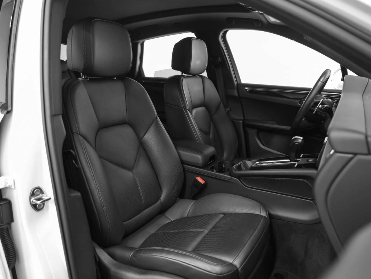 2024 Porsche Macan Macan (MY24)