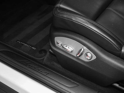 2024 Porsche Macan Macan (MY24)