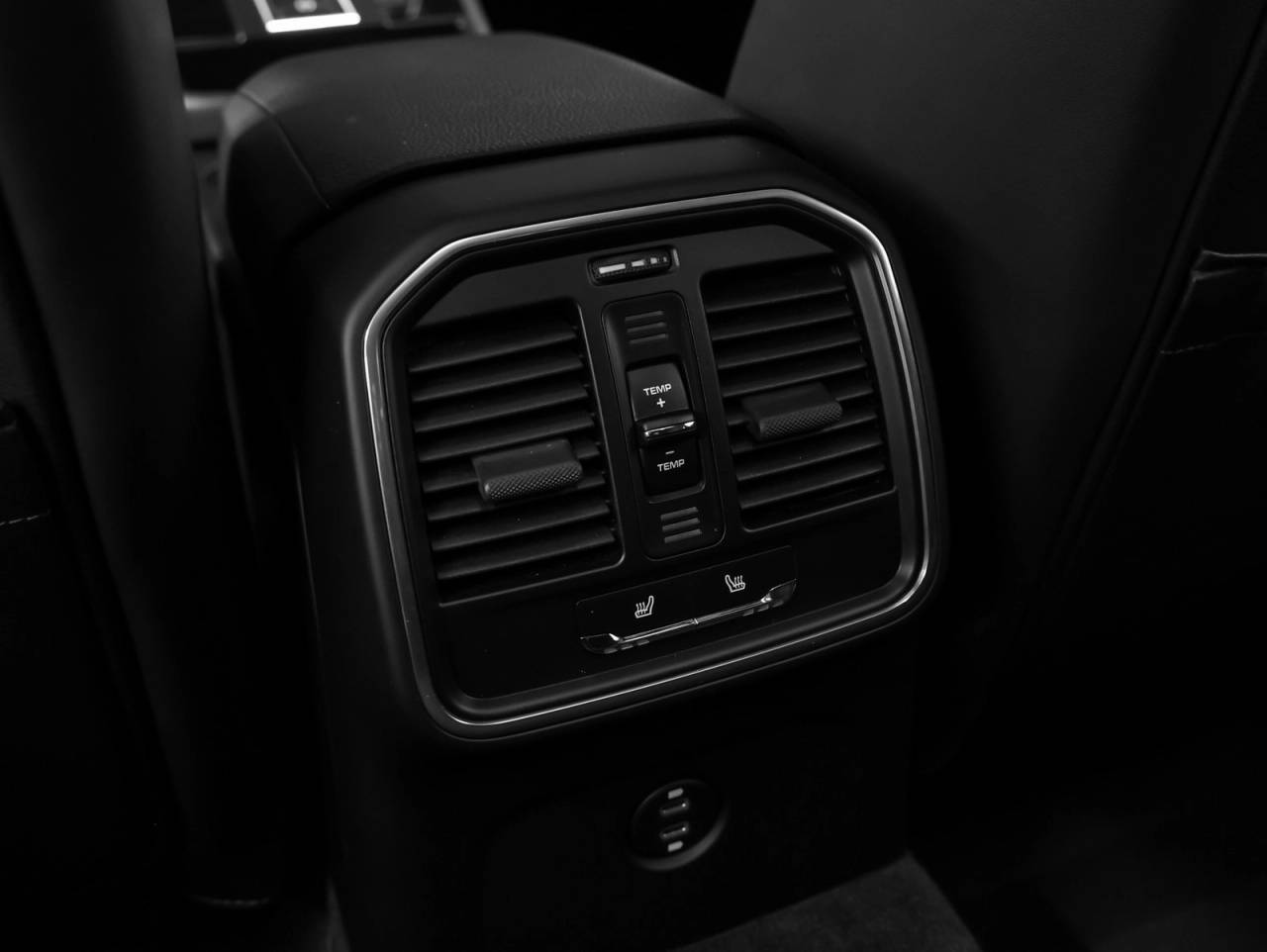 2024 Porsche Macan Macan (MY24)