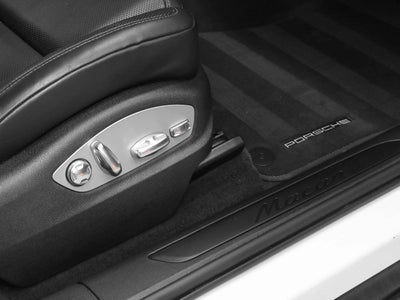 2024 Porsche Macan Macan (MY24)