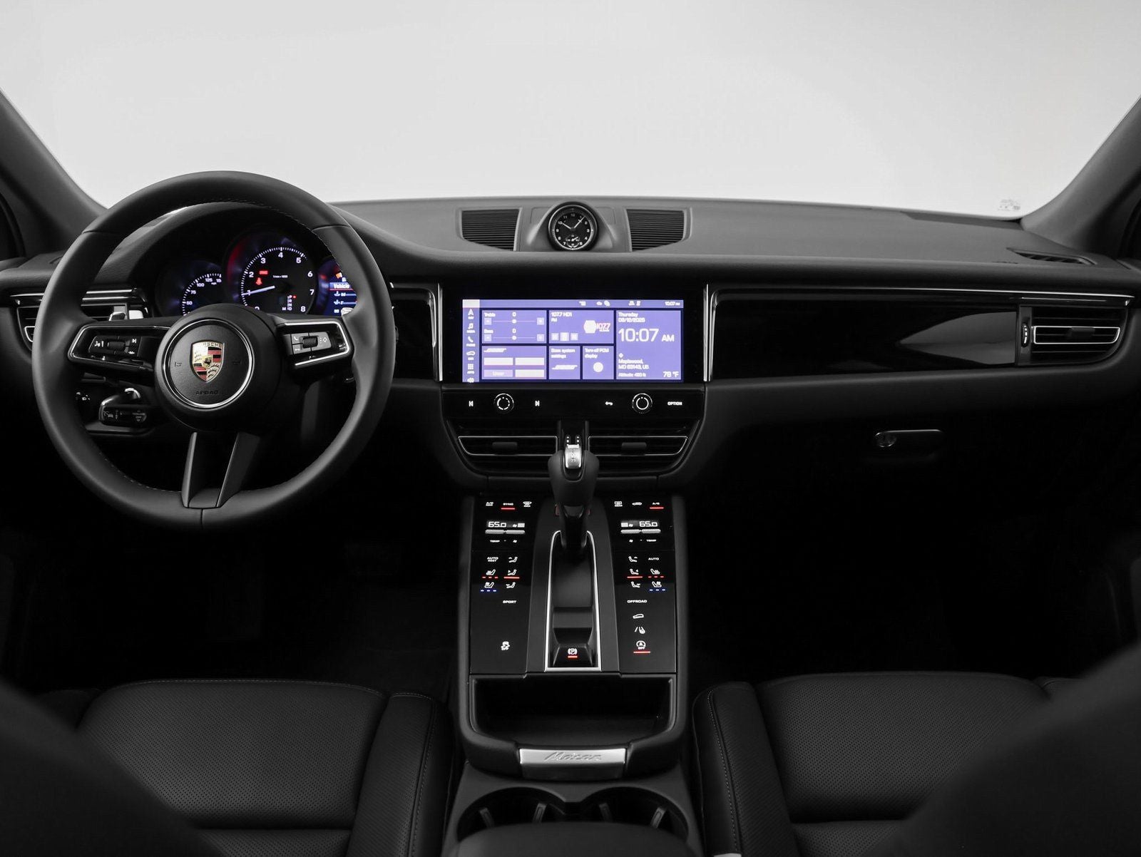 2025 Porsche Macan Base