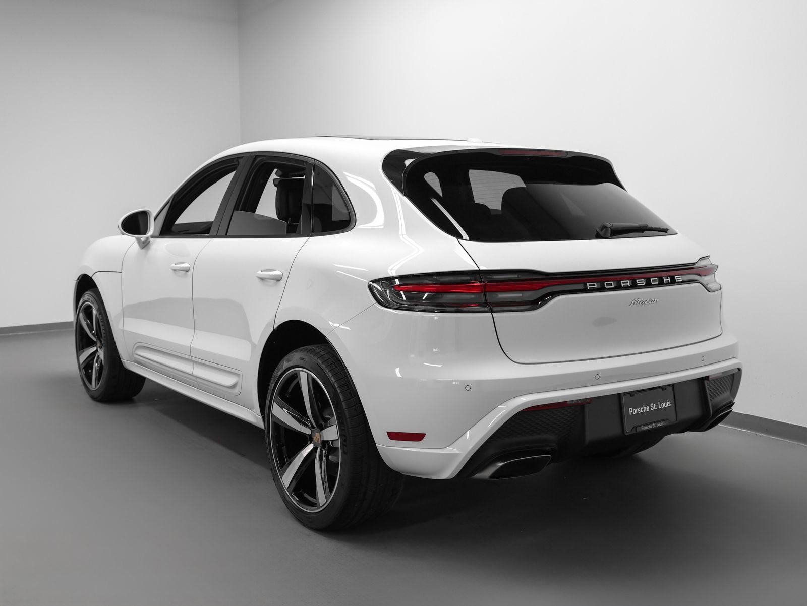 2026 Porsche Macan Macan