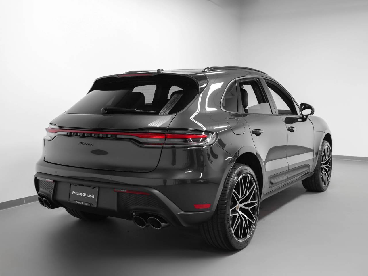 2026 Porsche Macan Base