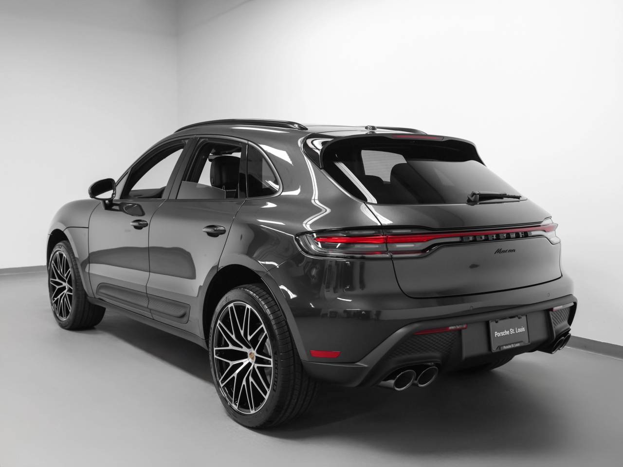 2026 Porsche Macan Base