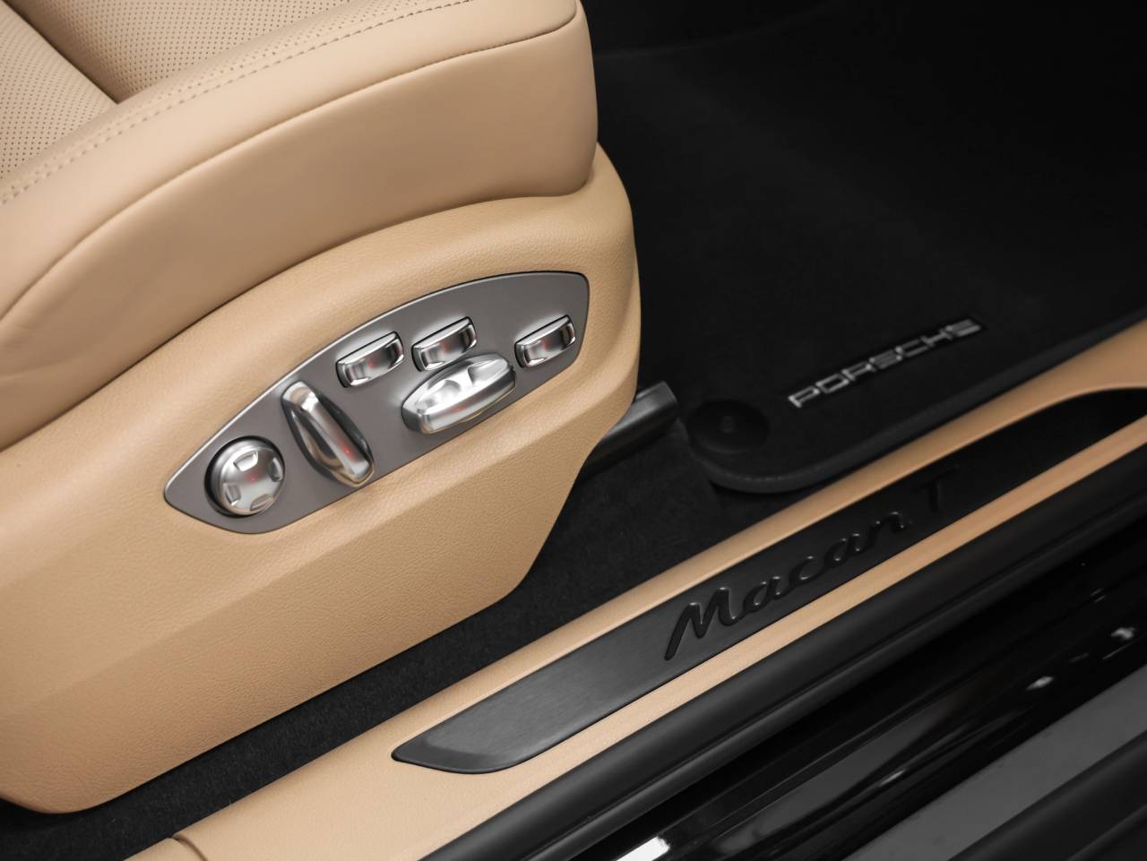 2026 Porsche Macan Macan T