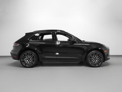 2022 Porsche Macan Macan