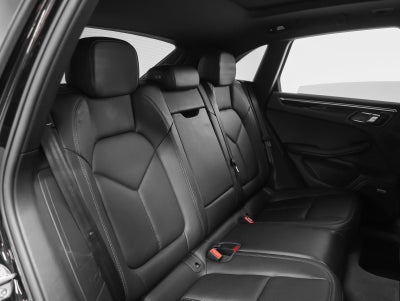 2022 Porsche Macan Macan