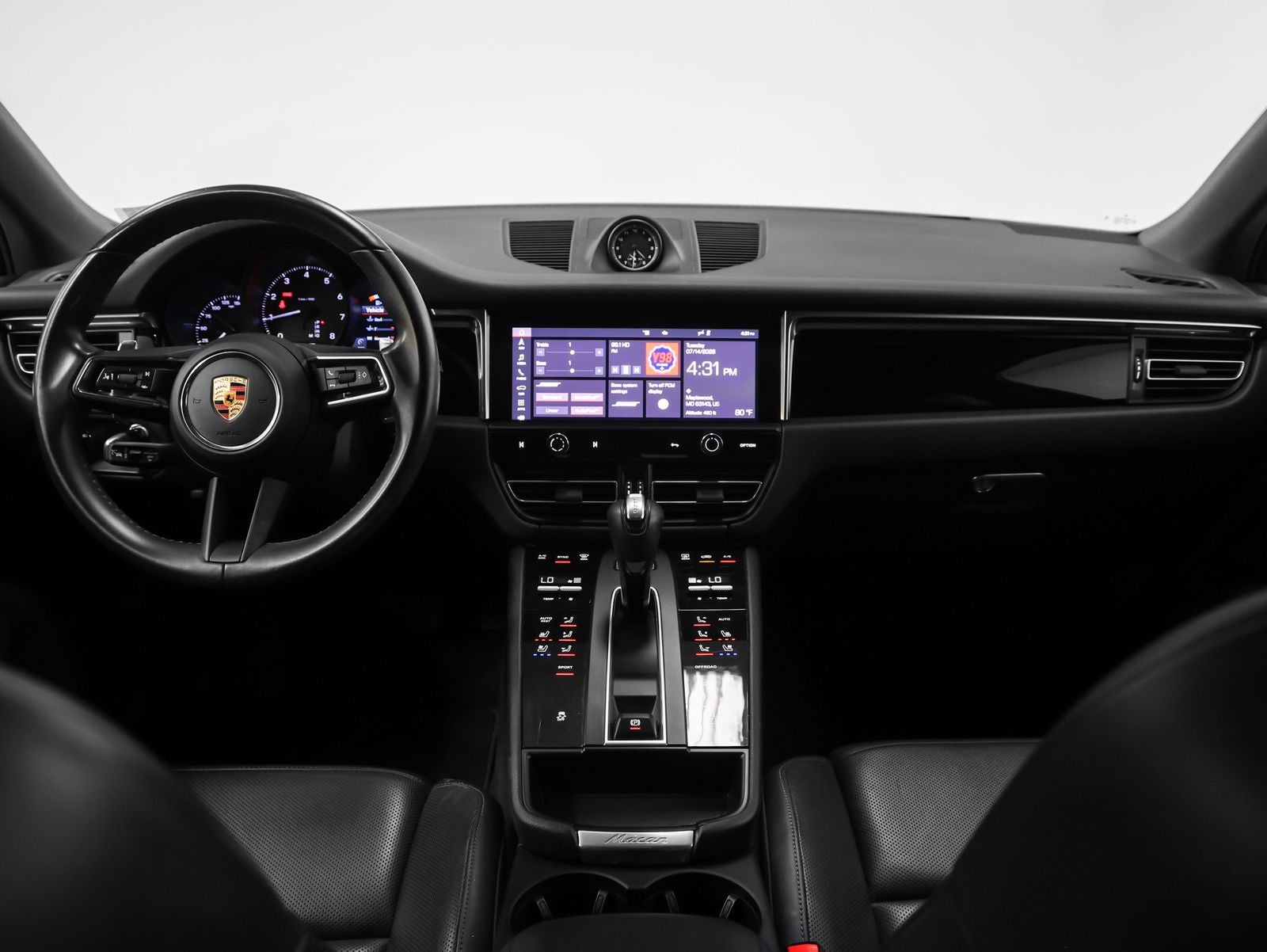 2022 Porsche Macan Macan