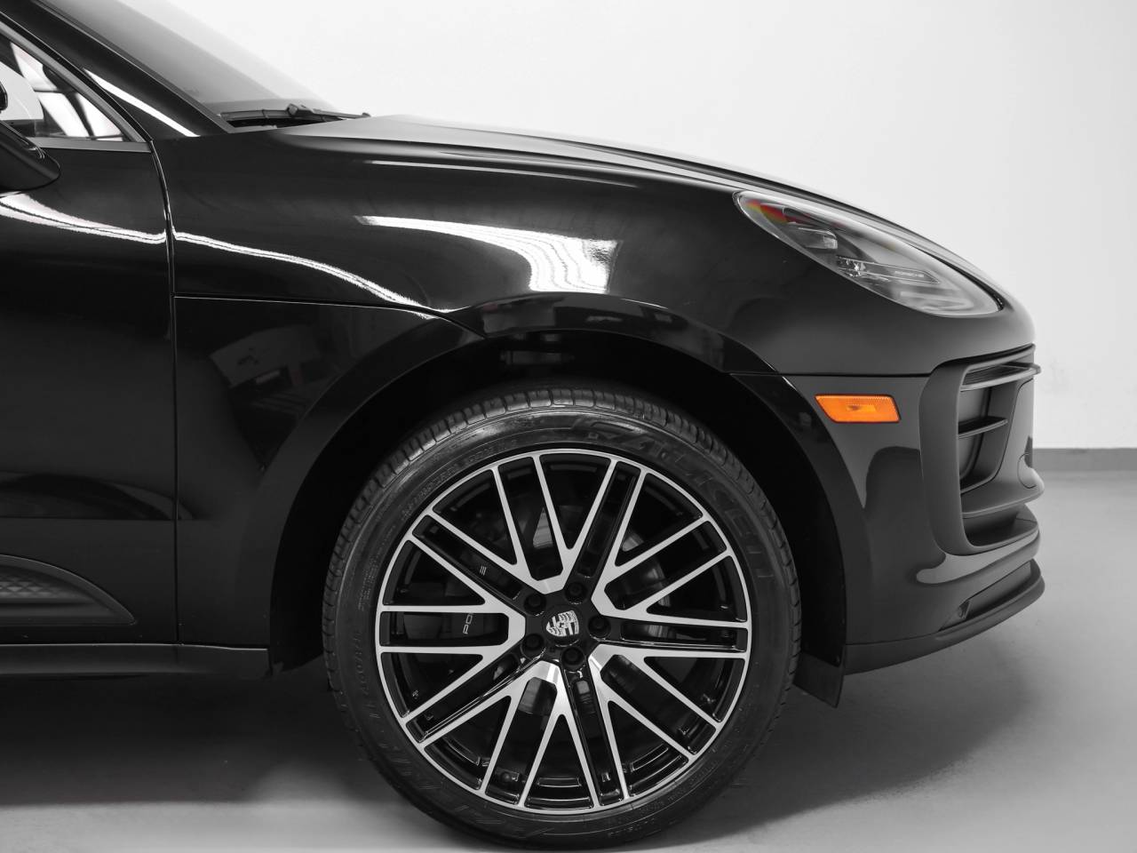 2022 Porsche Macan Macan