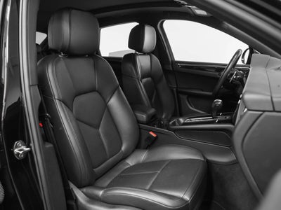 2022 Porsche Macan Macan