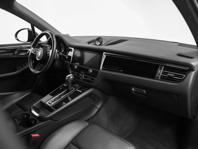 2022 Porsche Macan Macan