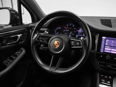2022 Porsche Macan Macan